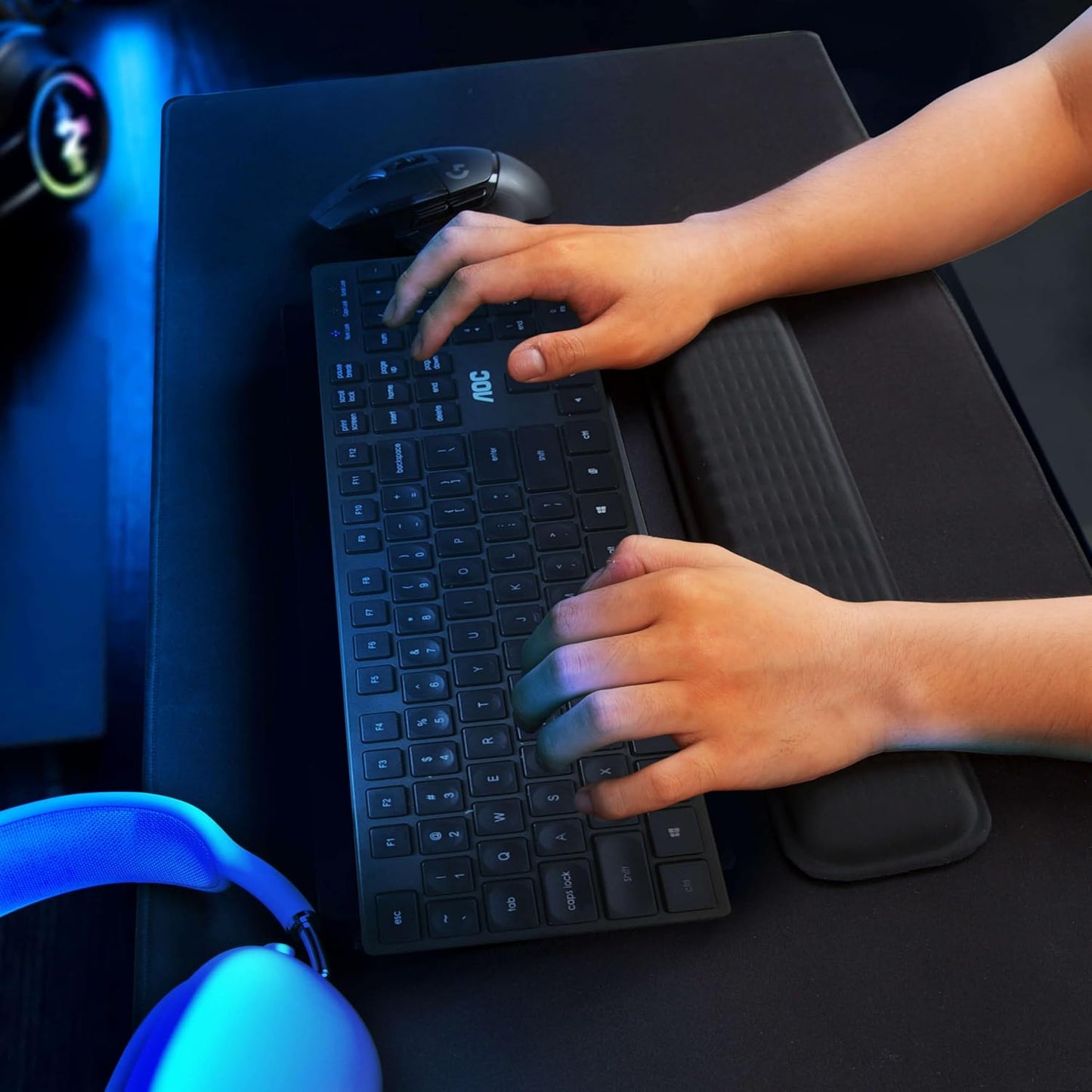 MEKASS Keyboard Wrist Rest, Soft Memory Foam Wrist Support for Keyboard, Keyboard Hand Rest Pad for Wrist Pain Relief, Keyboard Wrist Guard for Long Hours of Work, Gaming, Studying（Classic Black）