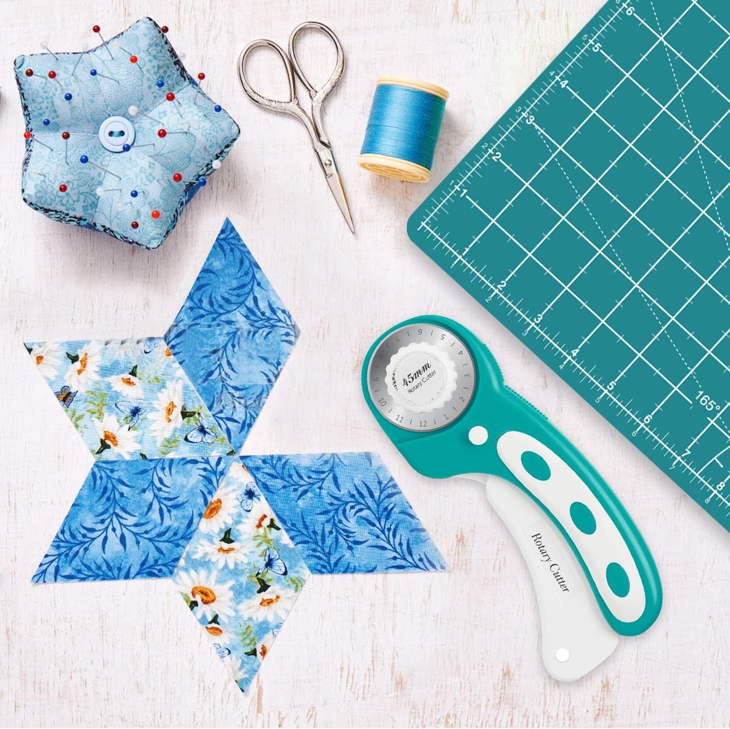 Headley Tools Rotary Cutter Set - 45mm Fabric Cutter, 5 Extra Rotary Blades, A3 Cutting Mat, Quilting Ruler and Sewing Clips, Craft Knife Set, Ideal for Crafting, Sewing, Patchworking, Purple