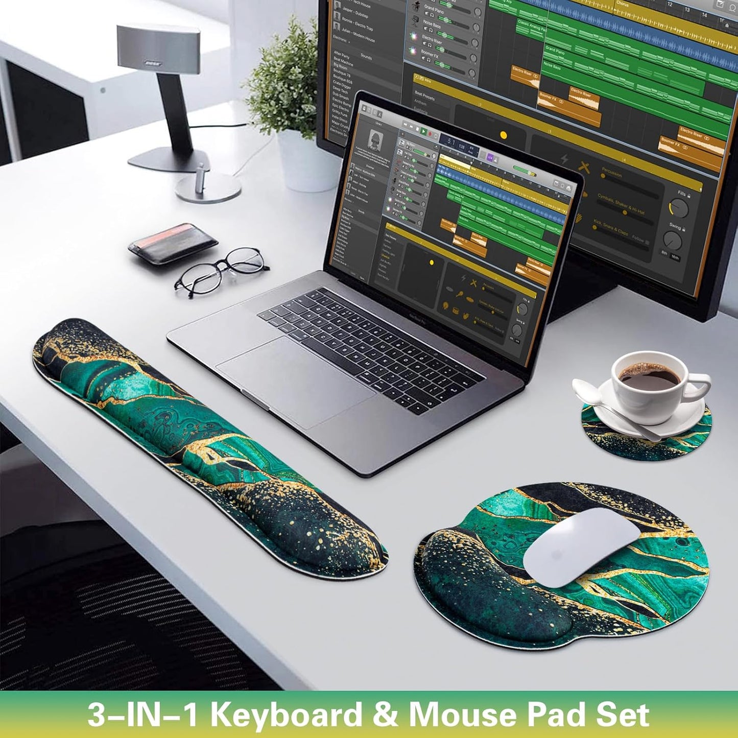 Ergonomic Keyboard Wrist Rest, Mouse Pad with Wrist Rest Anime, Cat Gaming Mousepad with Wrist Support, Memory Foam Wrist Rest Set for Computer Keyboard, Funny Cute Office Desk Accessories