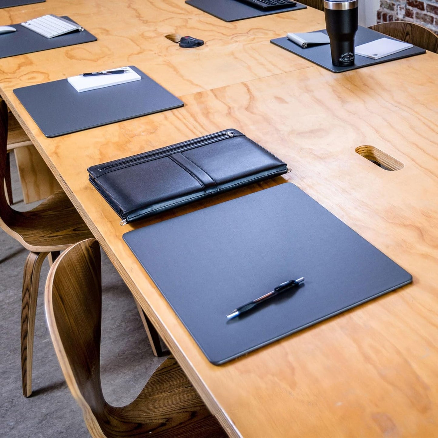 Dacasso Leatherette Conference Pads