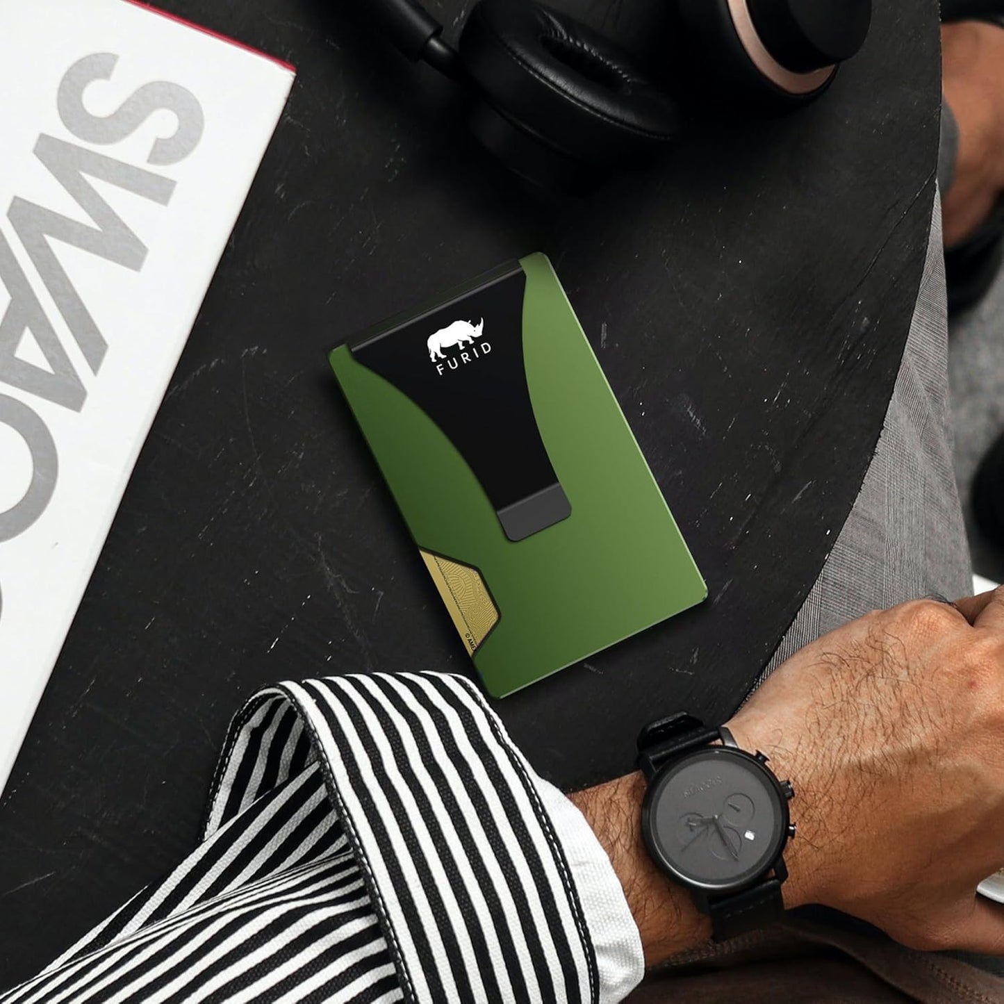 furid Airtag Wallet Men Slim: Metal Wallets with Airtag Holder, Air Tag Wallet for Men with 2 Money Clip Replaceable Gift Boxed