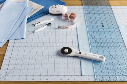 Cricut Self Healing Cutting Mat - Mat for use with TrueControl Knife, Rotary Cutter, Craft Knife, Xacto Knife - 12" x 12" [Blue]