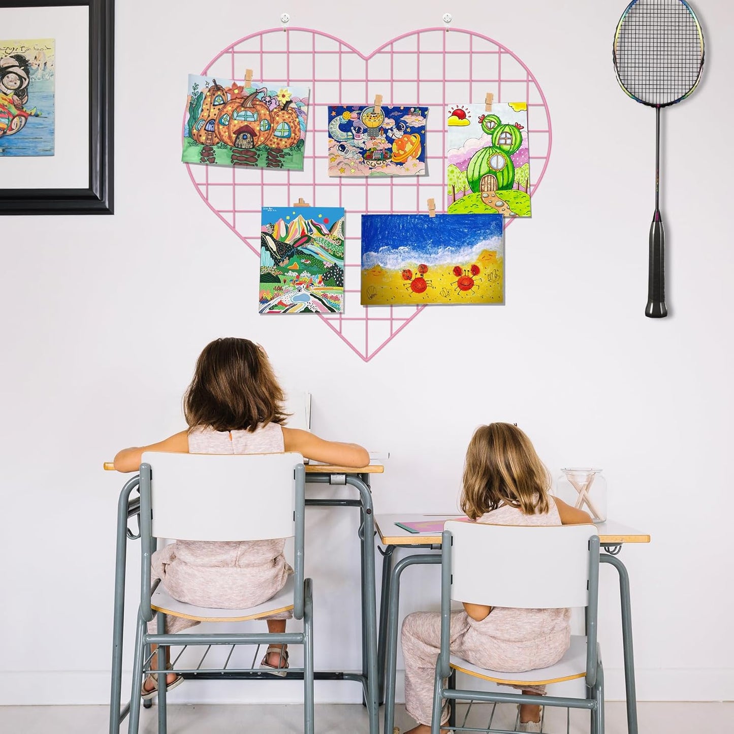 ECLENYES Grid Photo Wall Panels - 22.4"x20.4" Heart Shape Iron Rack Art Wire Board, Wall Grid Organizer, DIY Photo Frame for Home, Office, Kitchen, Bedroom, Christmas Gifts - Pink