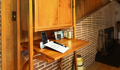 Three by Three Seattle 5.5 x 9 Inch to.do Dry Erase Board with Marker for Memos, Lists, and More in Office, Home, Classroom, and Event Spaces (White)
