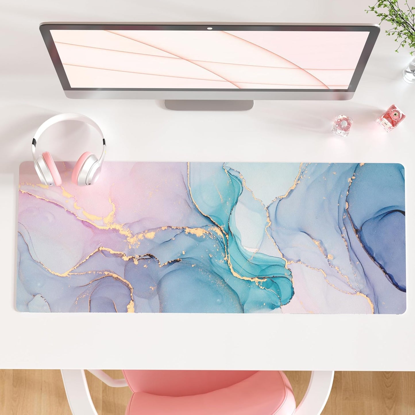 QIYI Large Mouse Pad, Cute Pink Desk Mat for Desktop, Women Girls PU Leather Desk Pad Waterproof Gaming Mousepad, Rose Gold Marble Computer Protector Writing Pad for School Office Home 31.5" x 15.7"