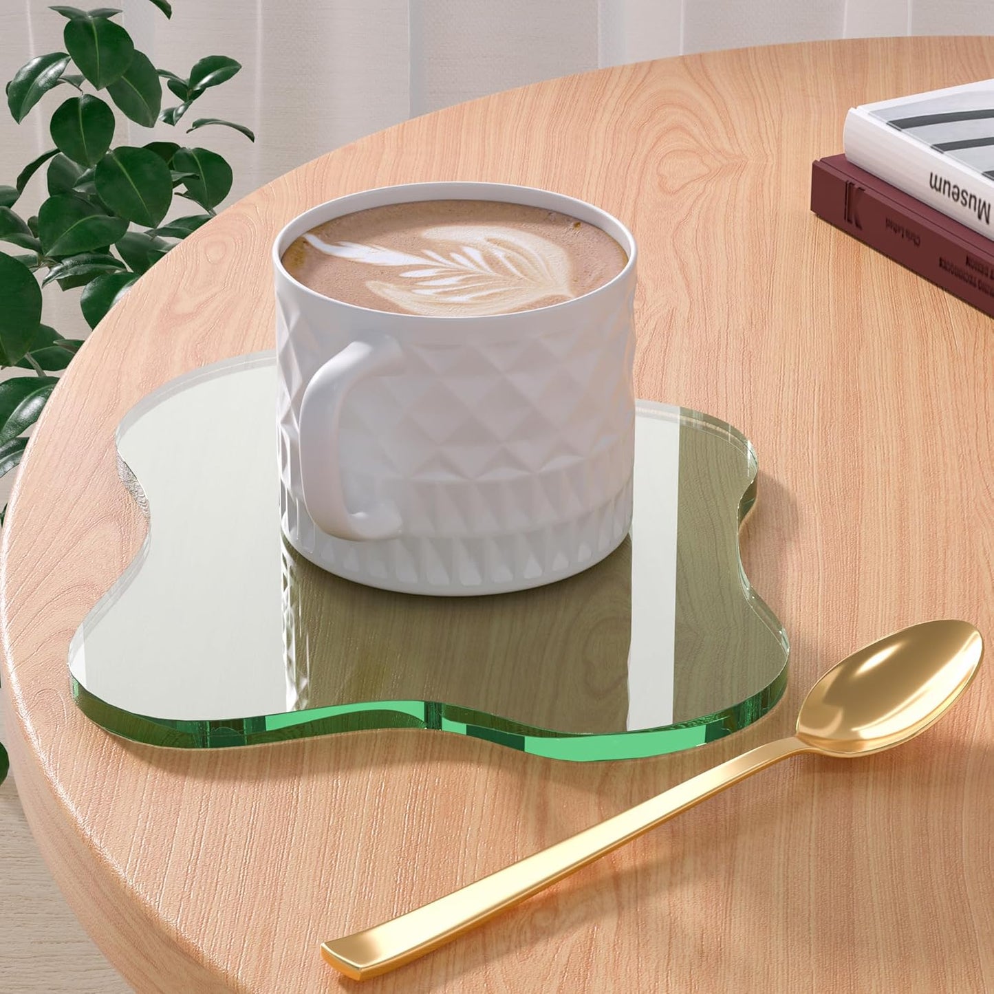 Acrylic Coaster Decorative Plates, Irregular Bar Drink Coaster, Clear Cloud Shape Coffee Cup Coaster, Perfect for Tabletop Protection and Accessories Display.(Gold)
