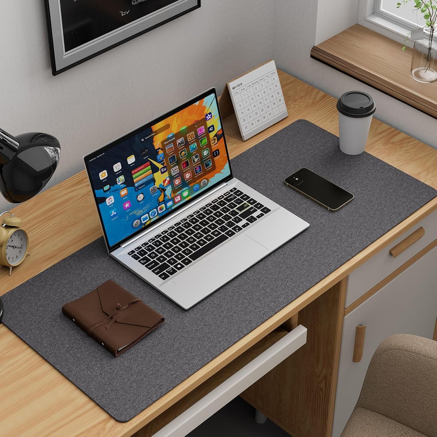 K KNODEL Felt Desk Mat, Large Desk Pad Protector, Office Computer Desk Mat for Keyboard, Non-Slip Mouse Pad (Dark Gray, 31.5"x11.8")