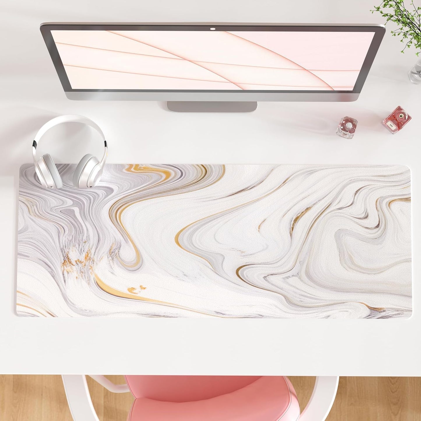 QIYI Large Mouse Pad, Cute Pink Desk Mat for Desktop, Women Girls PU Leather Desk Pad Waterproof Gaming Mousepad, Rose Gold Marble Computer Protector Writing Pad for School Office Home 31.5" x 15.7"