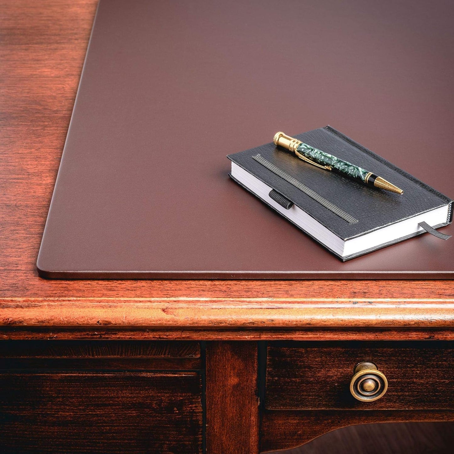 Dacasso Leather Desk Pad Without Side Rails
