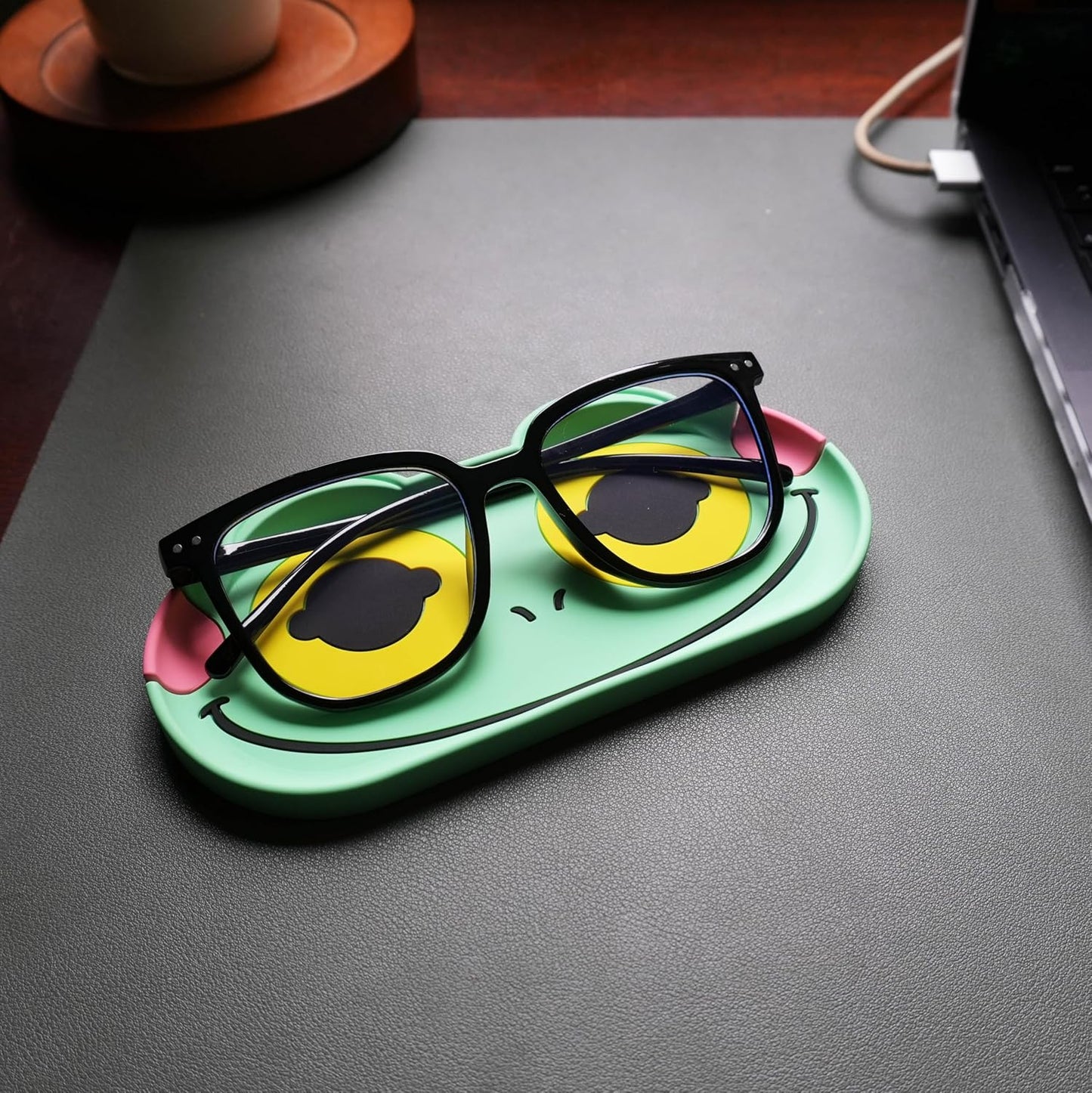 Funny Glasses Tray – Quirky Eyeglass Holder for Desk, Nightstand or Dresser – Unique Home & Office Organizer Gift for Spectacle Wearers – Fox